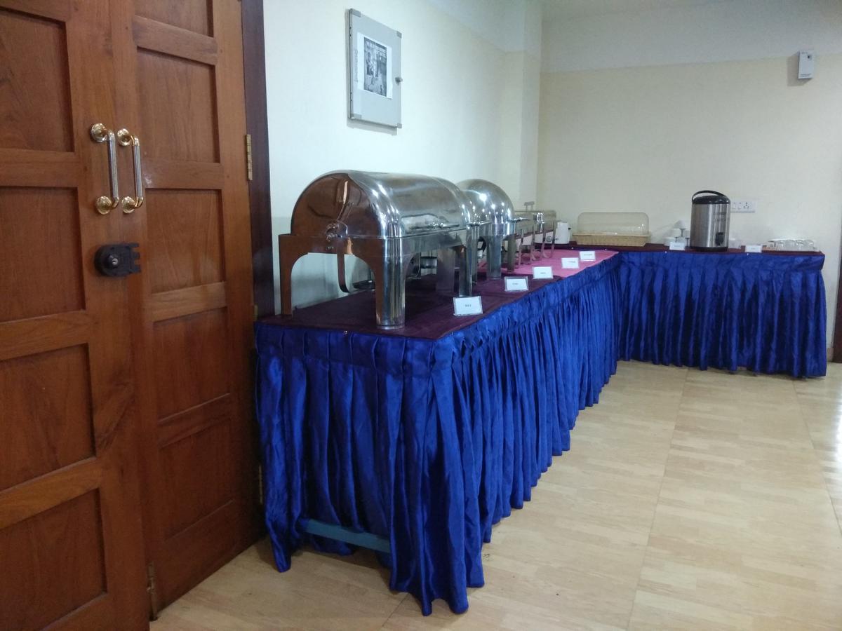 Dostyk Hotel Thiruvananthapuram Eksteriør billede